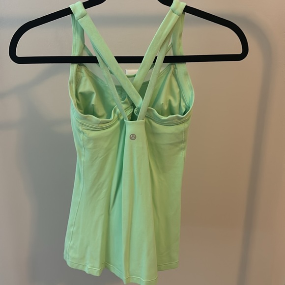 Lululemon top color: green size:0 - Picture 2 of 2